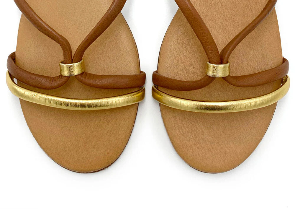 Anckle strap women flat sandals in brown and gold leather - Image 5