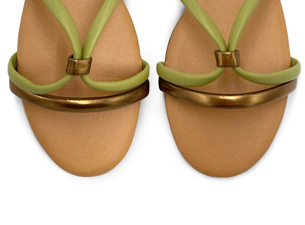 Anckle strap women flat sandals in green and bronze leather - Image 5