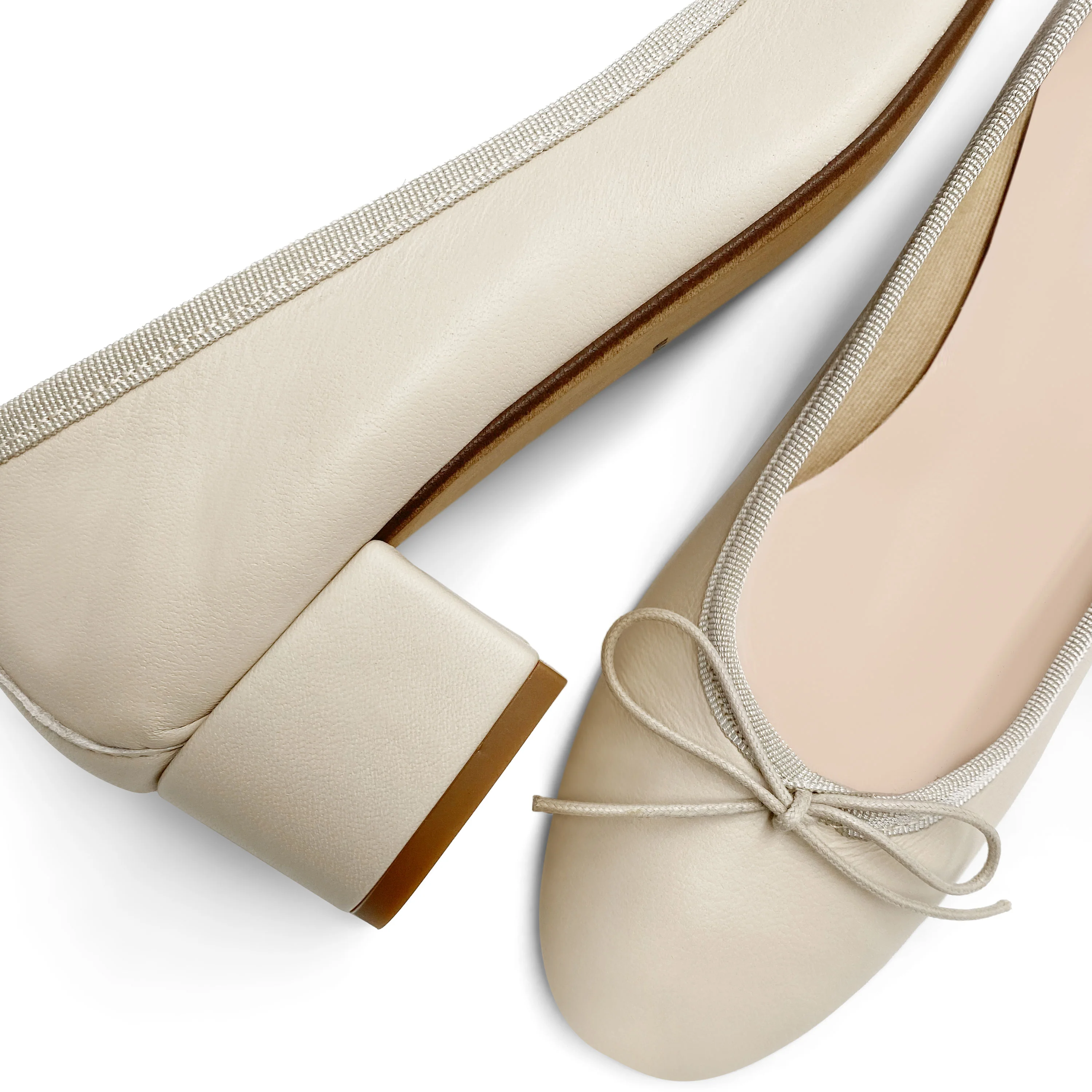 Beige leather ballet flats with heel - Image 3