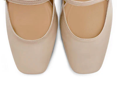 Beige slingback ballet flats in shiny leather with heel - Image 5