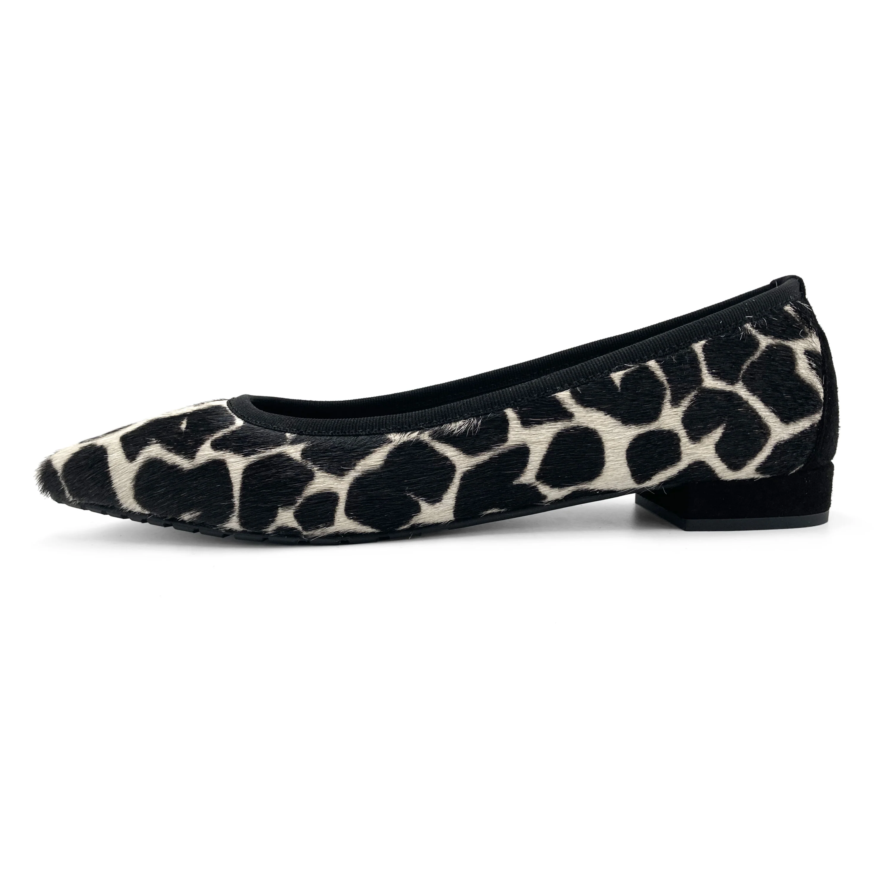 Black and white animal print pointed ballet flats - Image 4