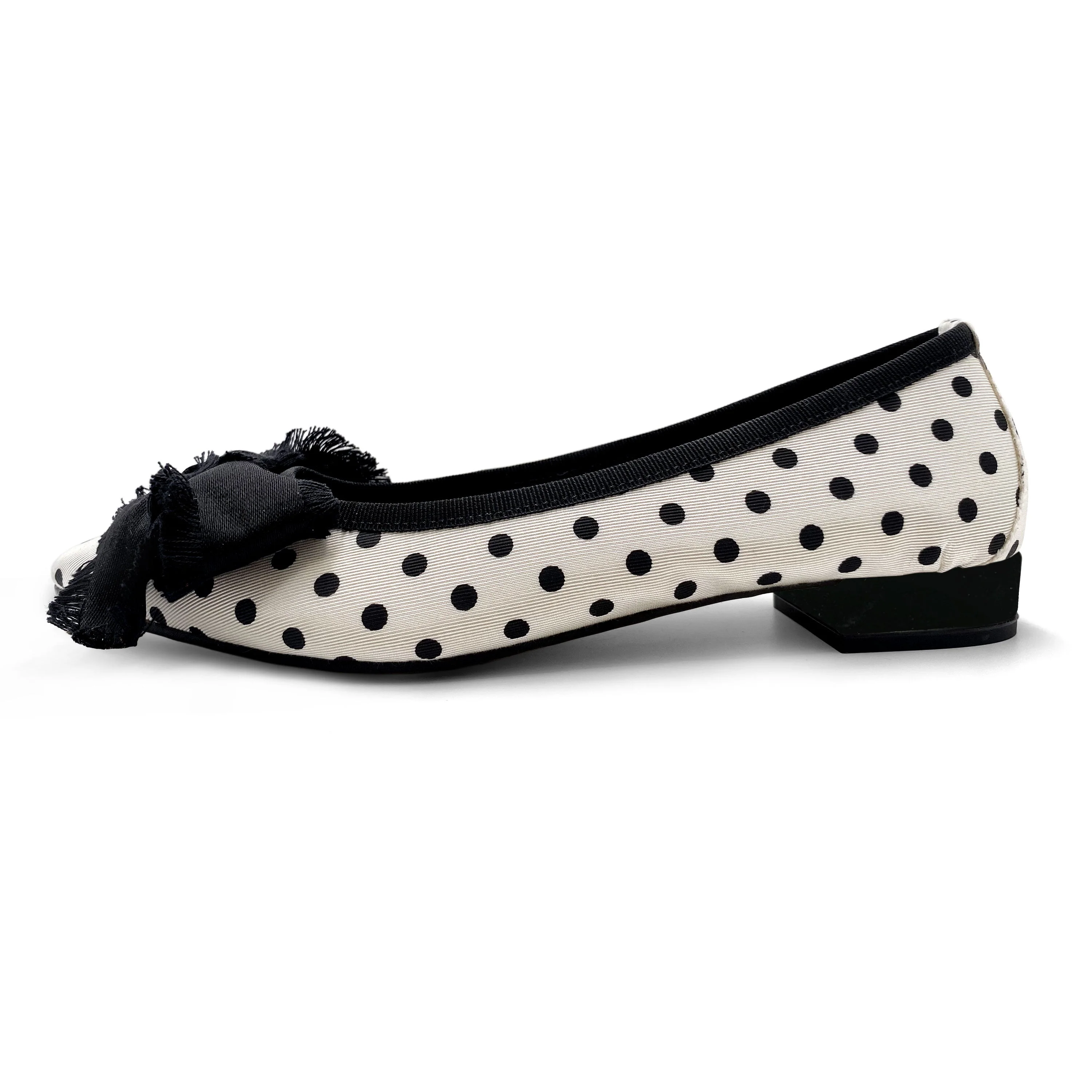 Black and white polka dot fabric ballet flats with bow - Image 4