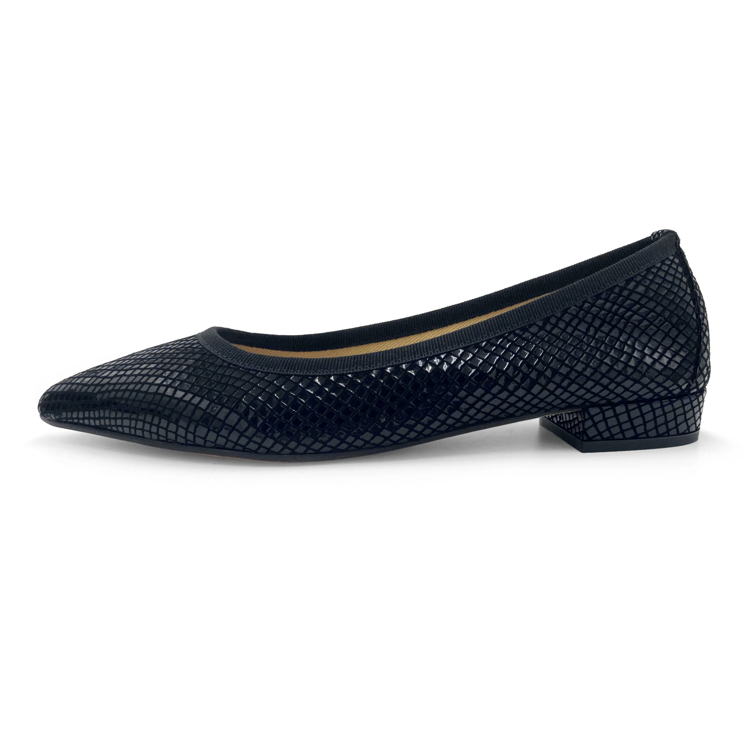 Black laminated suede pointed toe ballet flats - Image 5