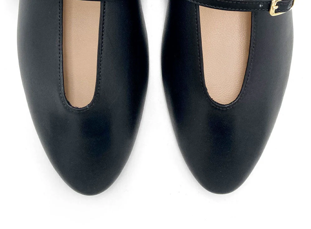 Black leather ballet flats with V cut and straps - Image 6