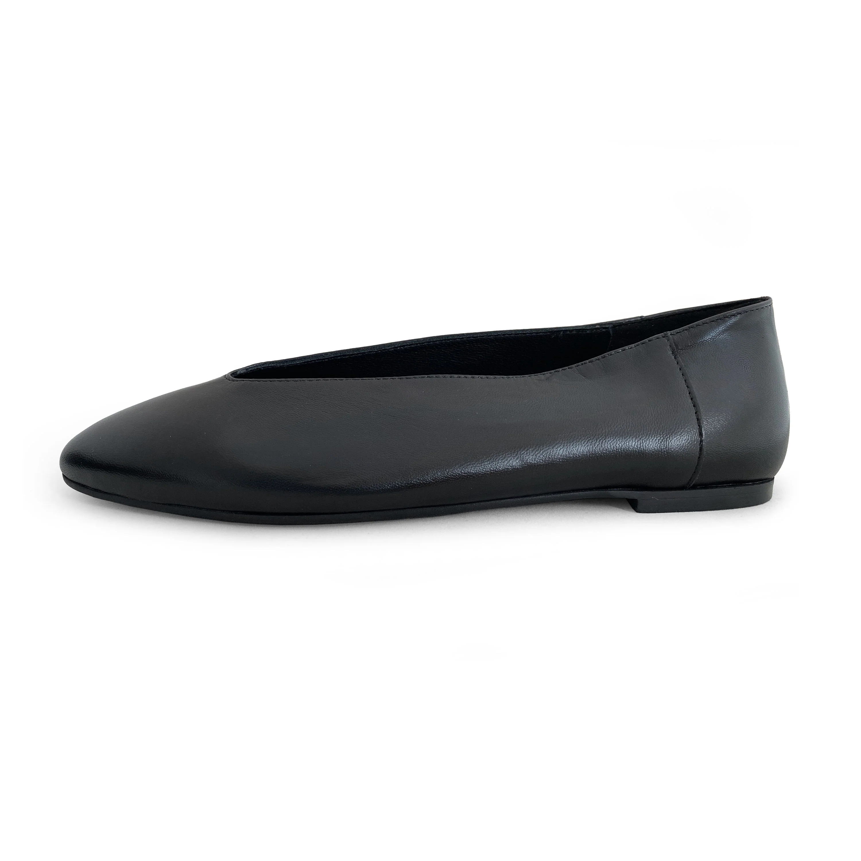 Black leather ballet flats with V-cut - Image 4