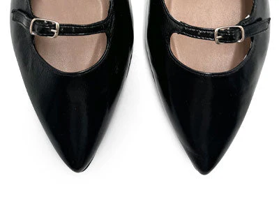 Black shiny pointed-toe ballet flats with straps - Image 5