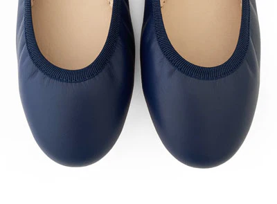 Blue ballet flats with elastic - Image 5