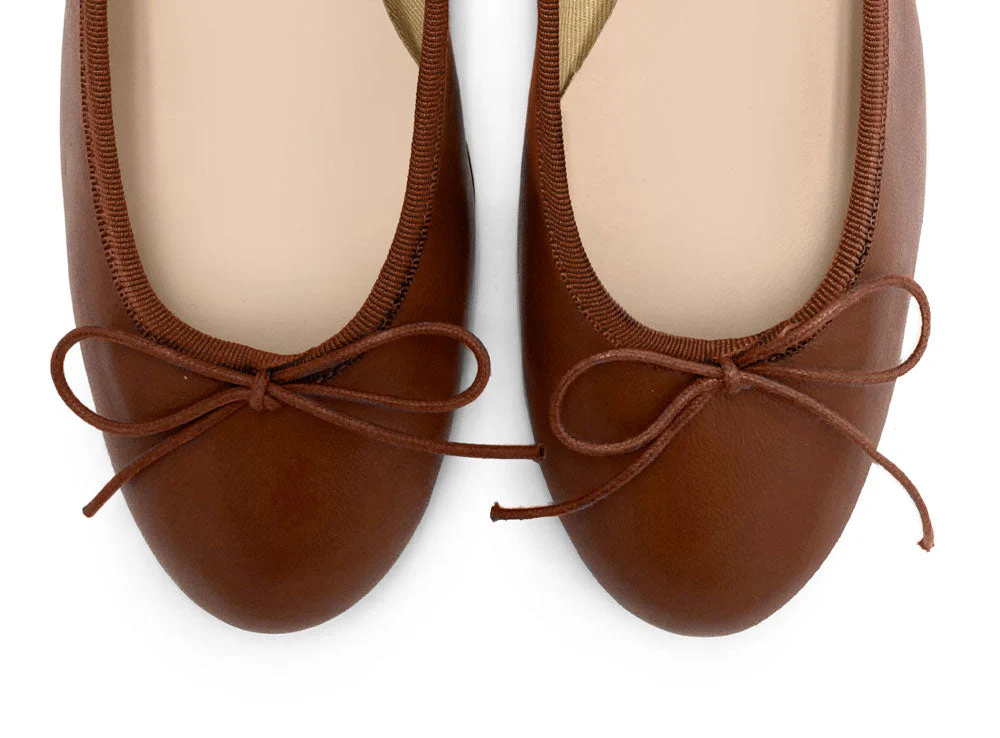 Brown leather ballet flats with heel - Image 5