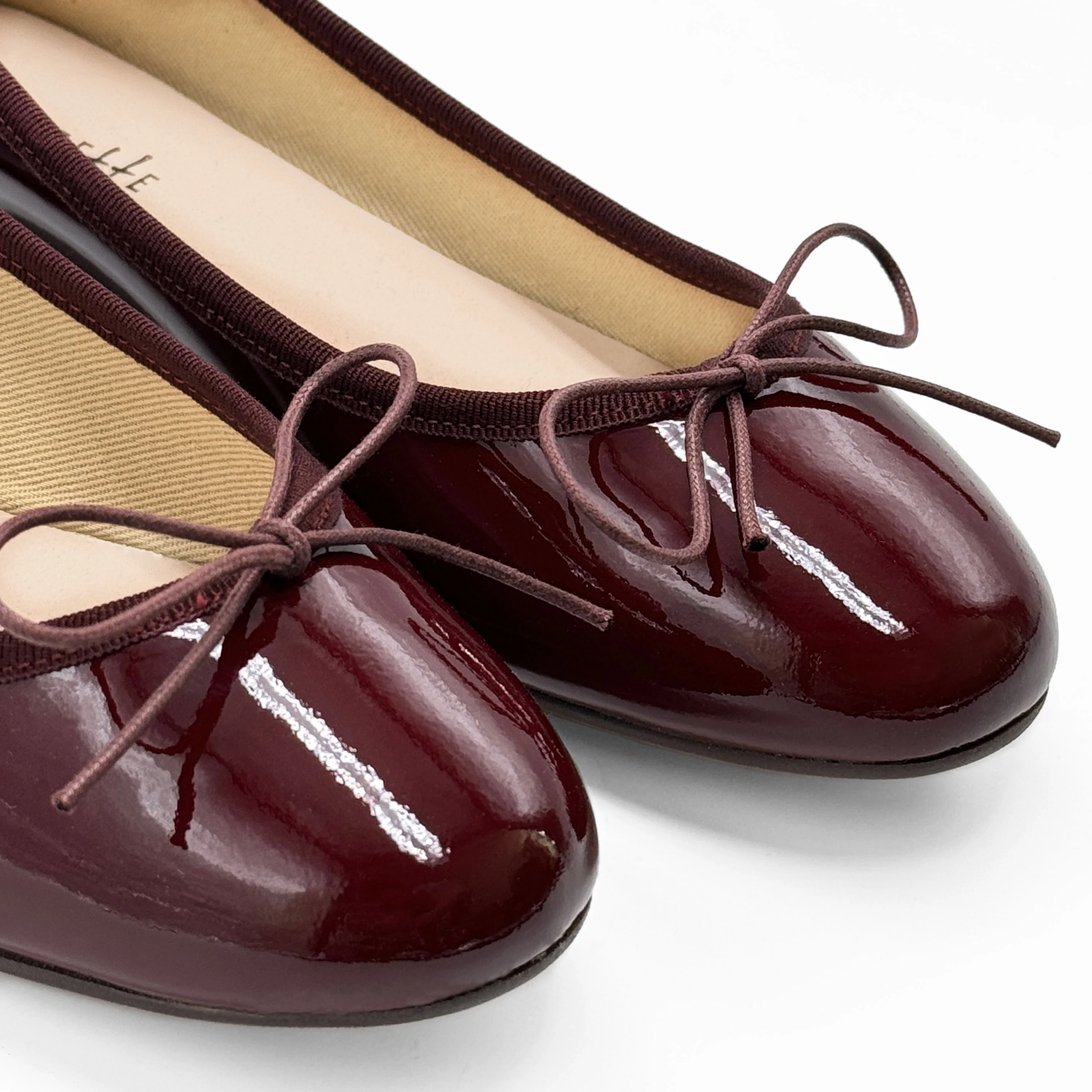 Burgundy patent leather ballet flats - Image 3
