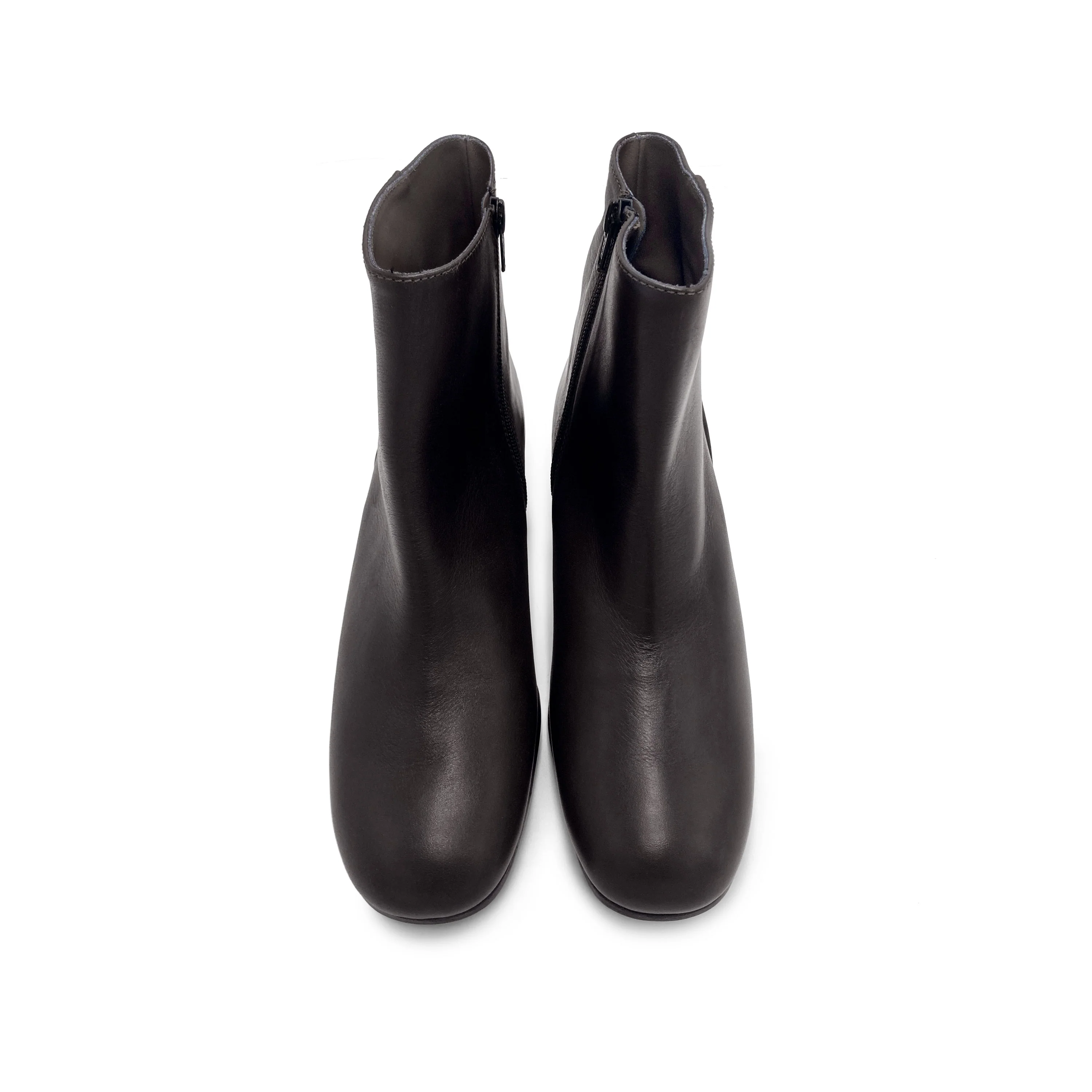 Comfortable brown ankle boots with heels - Image 2
