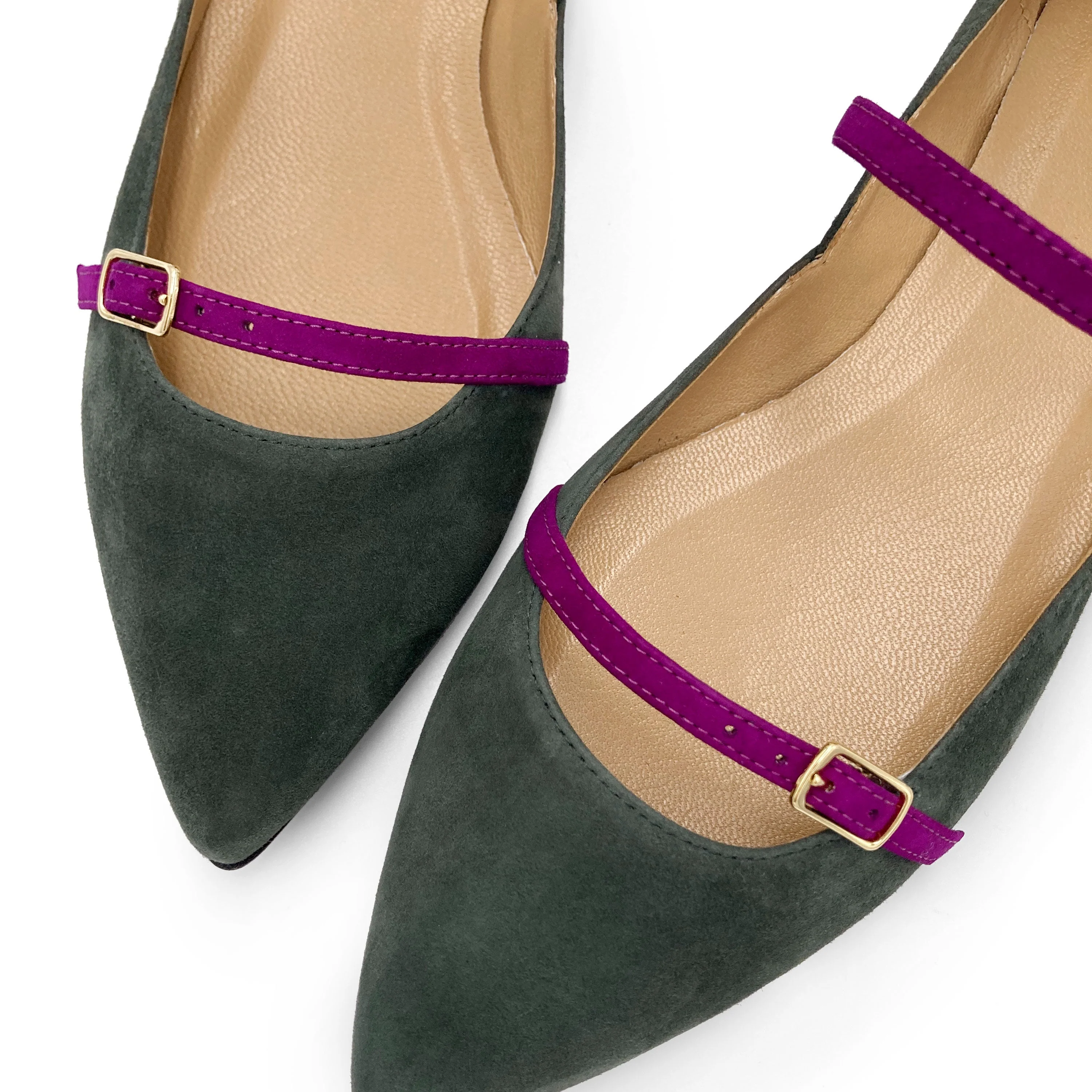 Green suede pointed ballet flats with peony straps - Image 4