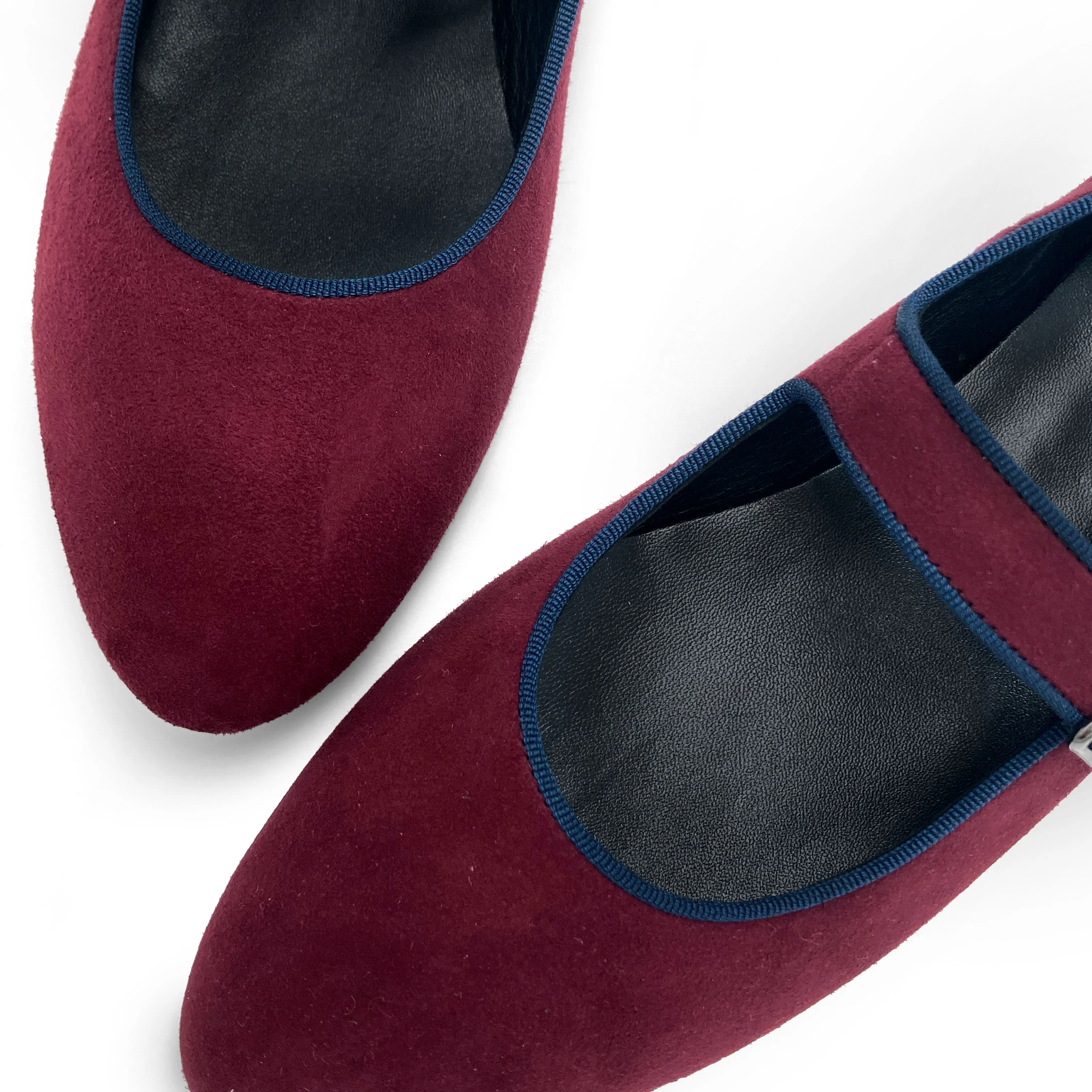 Mary jane ballet flats in burgundy suede with strap - Image 4