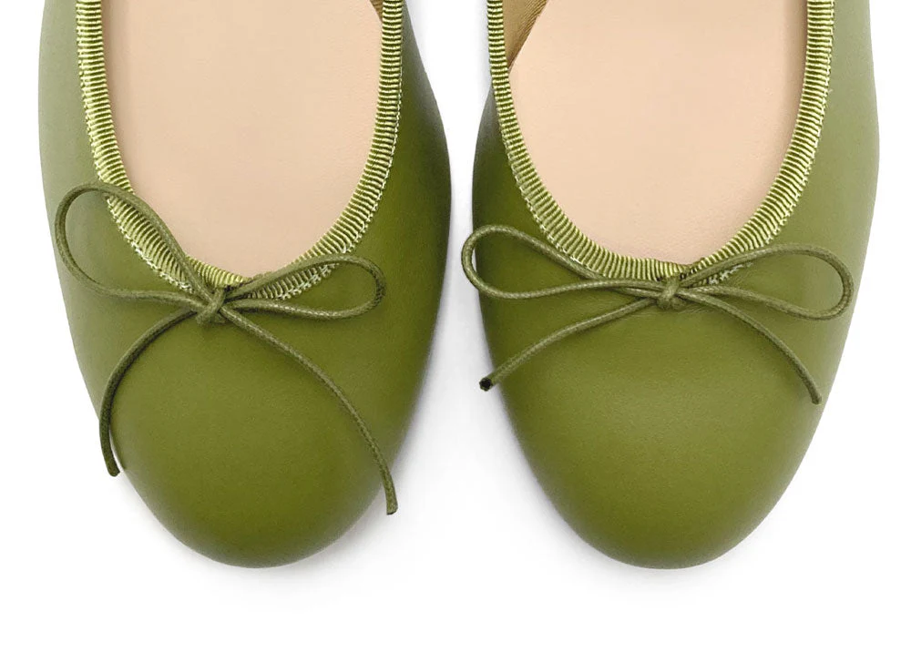 Olive green leather ballet flats with heel - Image 6