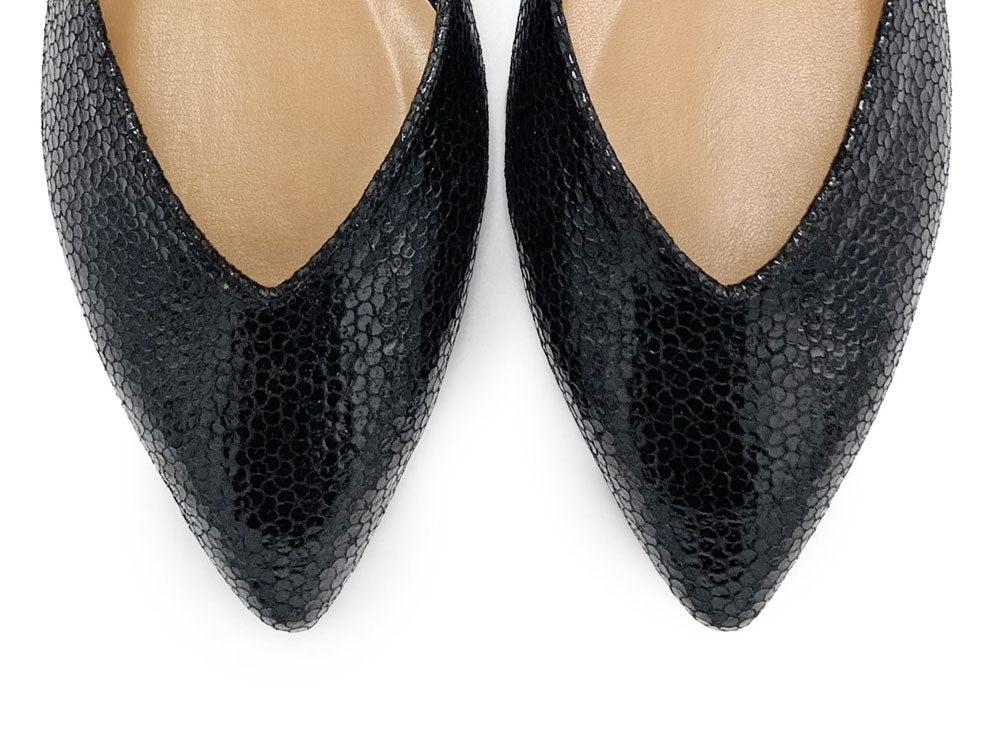 Open black laminated ballet flats - Image 6