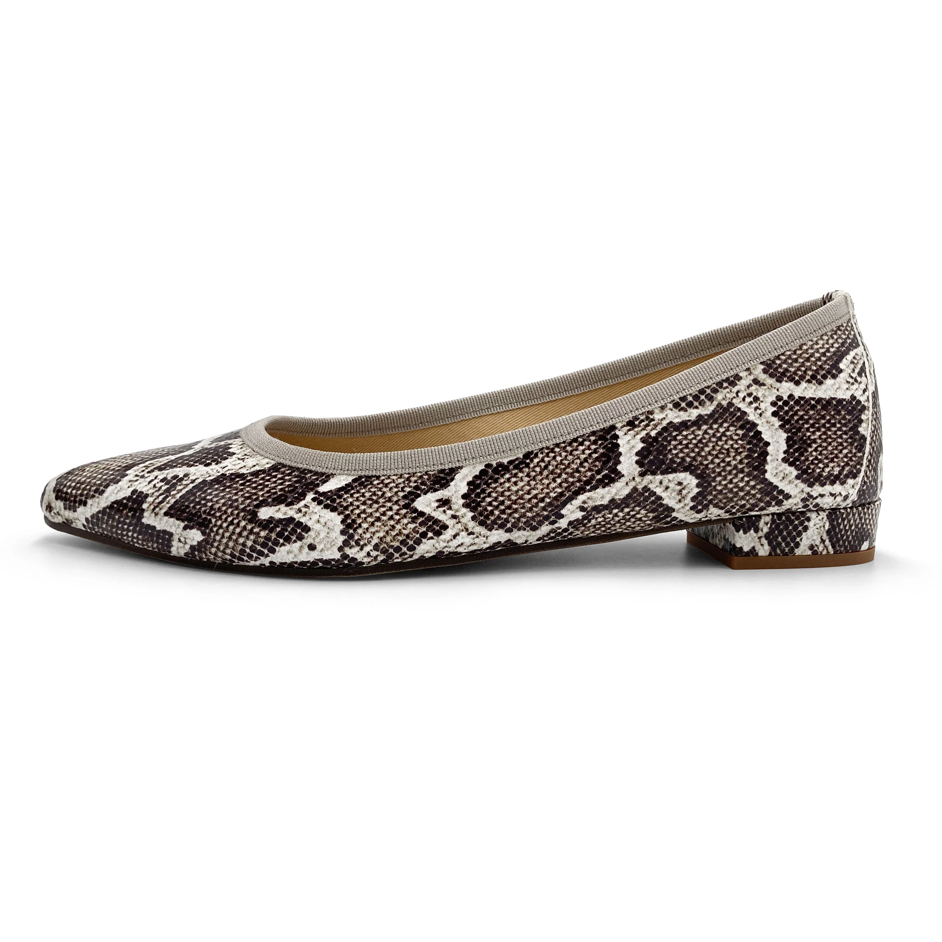 Pointed-toe animal print python-effect leather ballet flats - Image 4