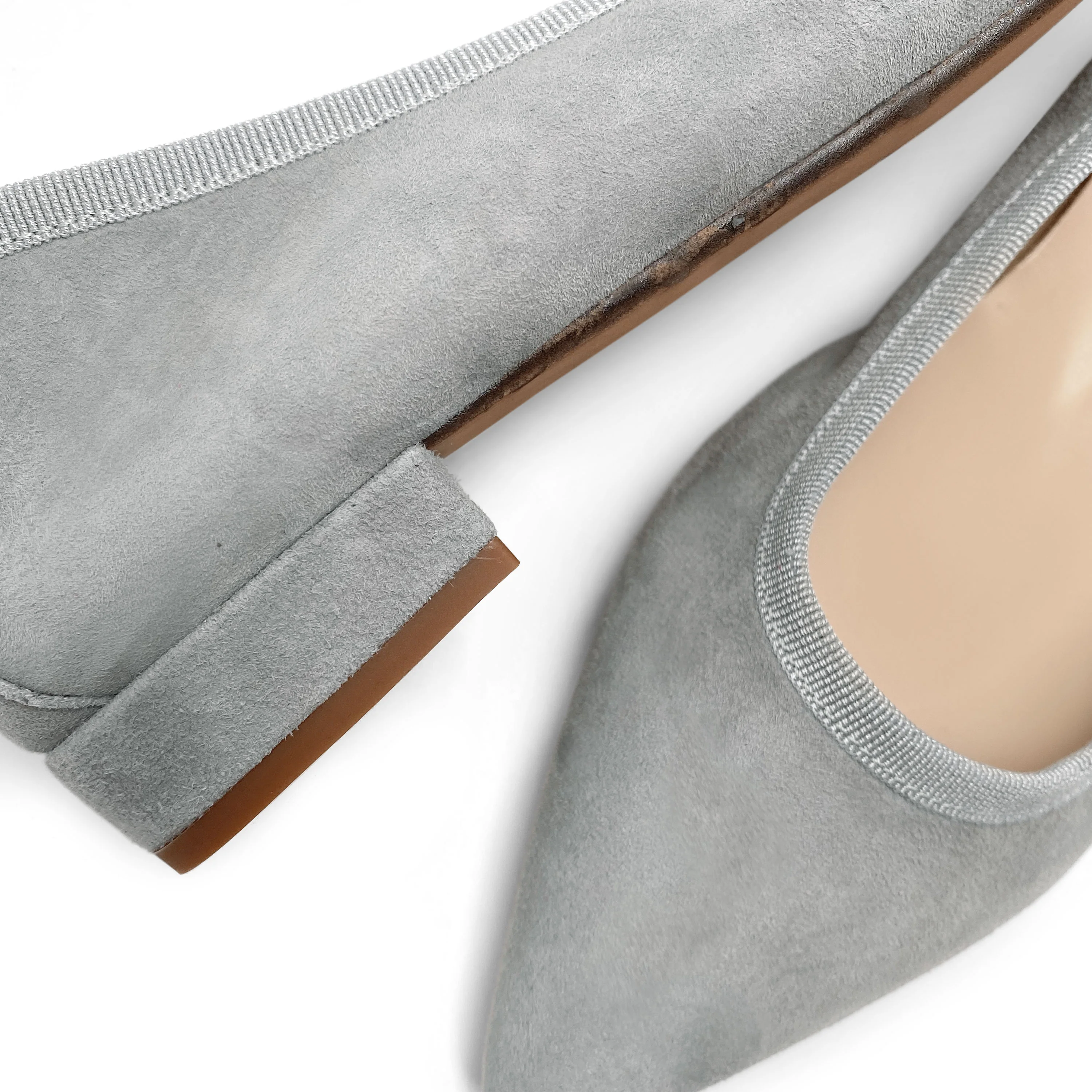 Pointed ballet flats in gray suede - Image 4