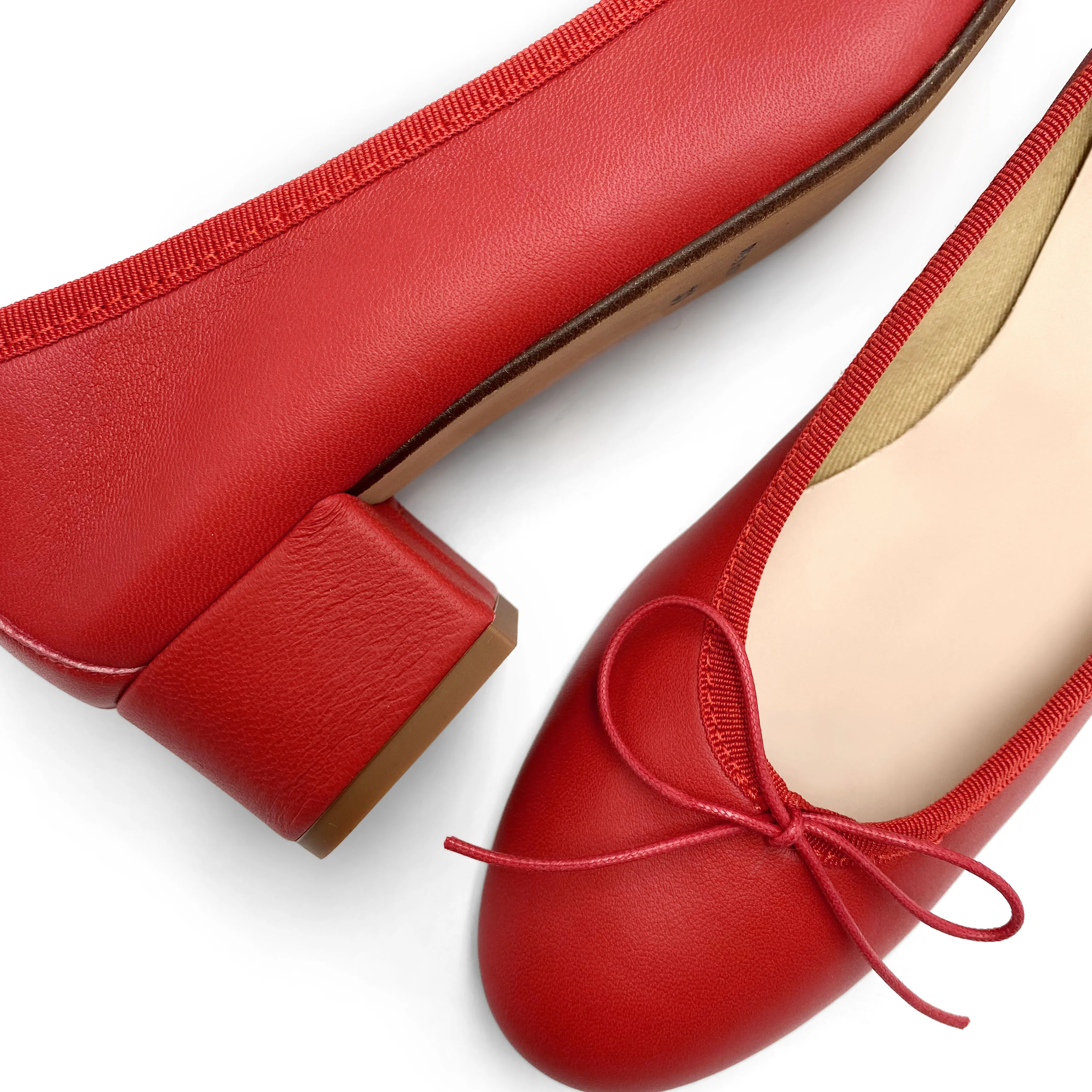 Red leather ballet flats with heel - Image 3