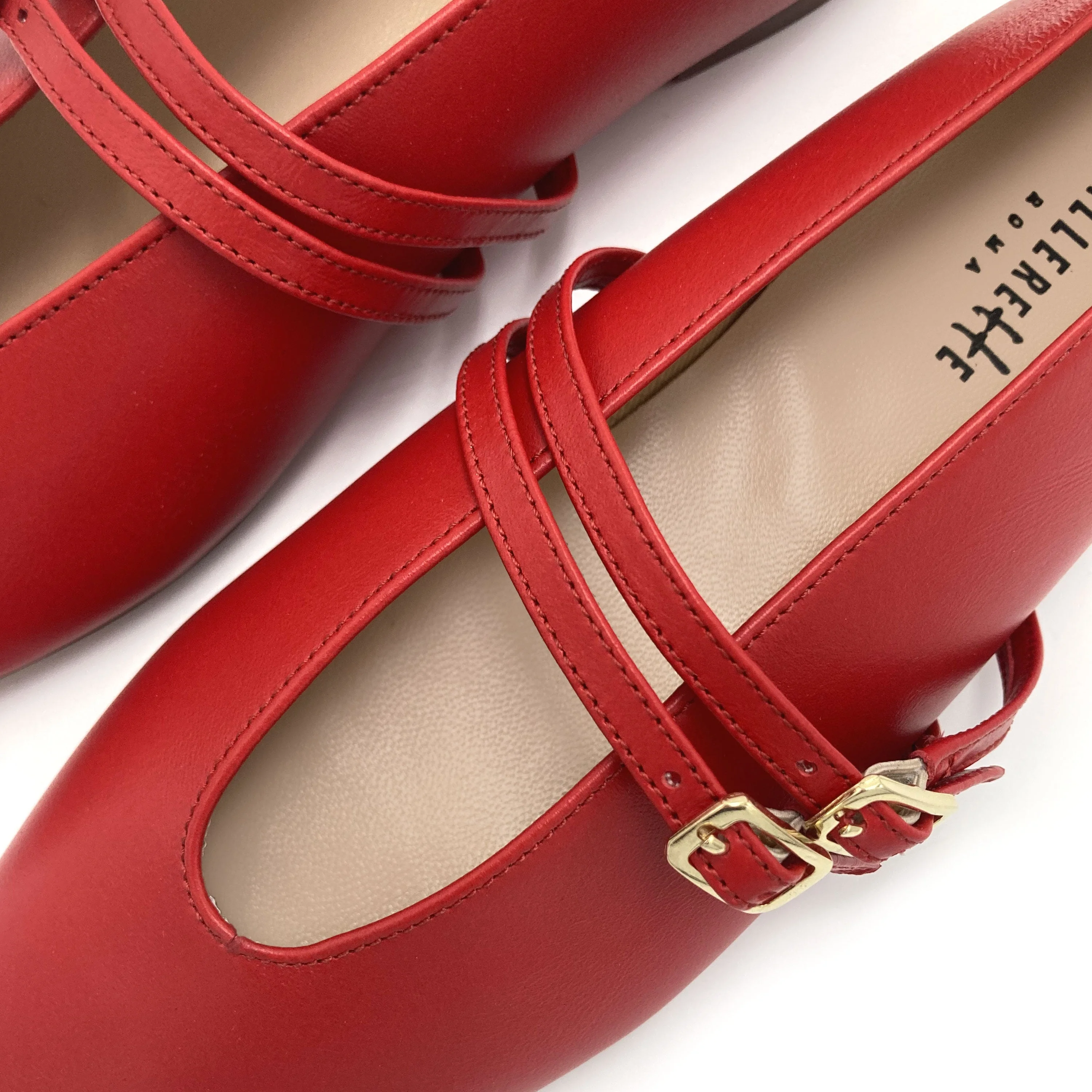 Red leather ballet flats with V cut and straps - Image 3