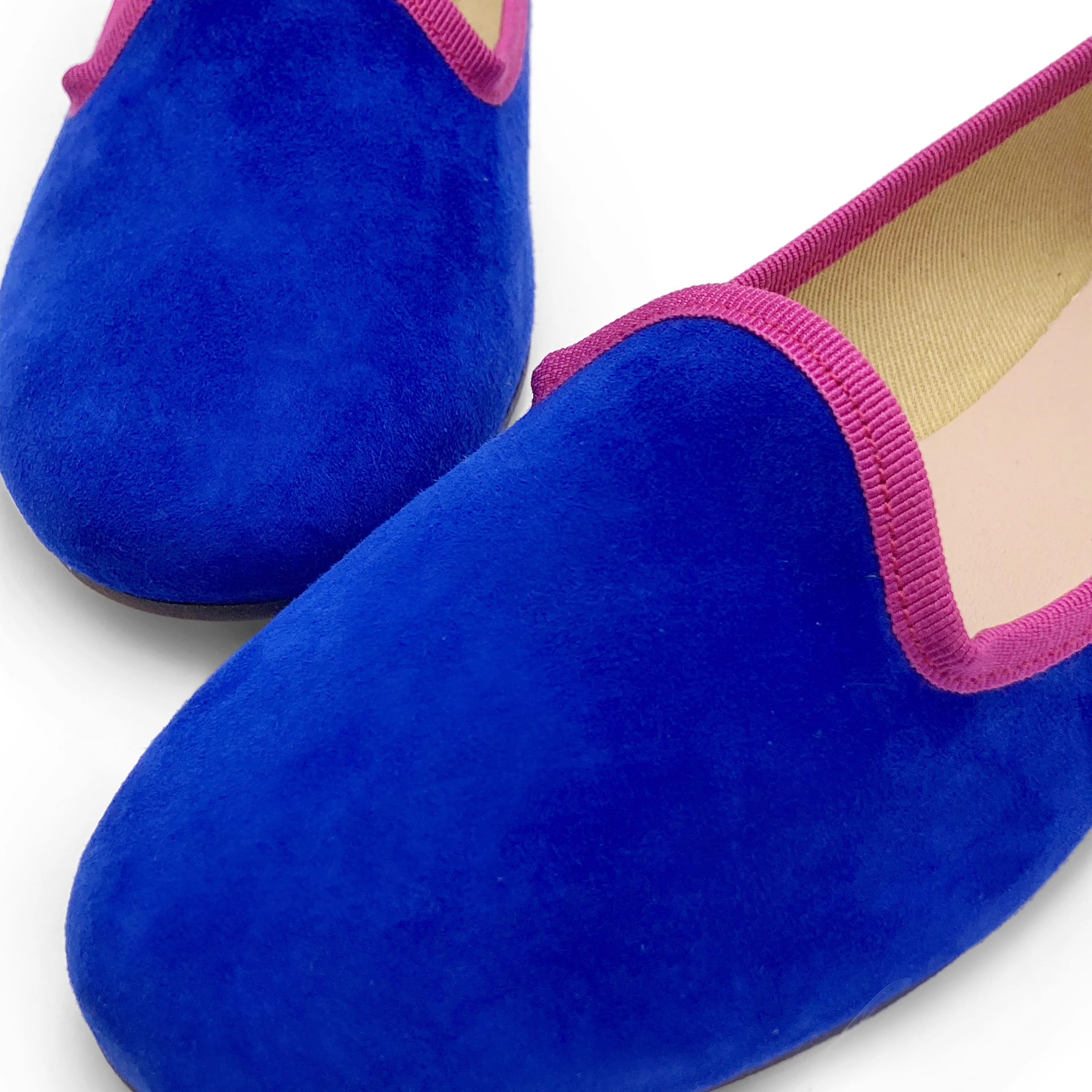Women loafers in blue suede and fuchsia details - Image 4