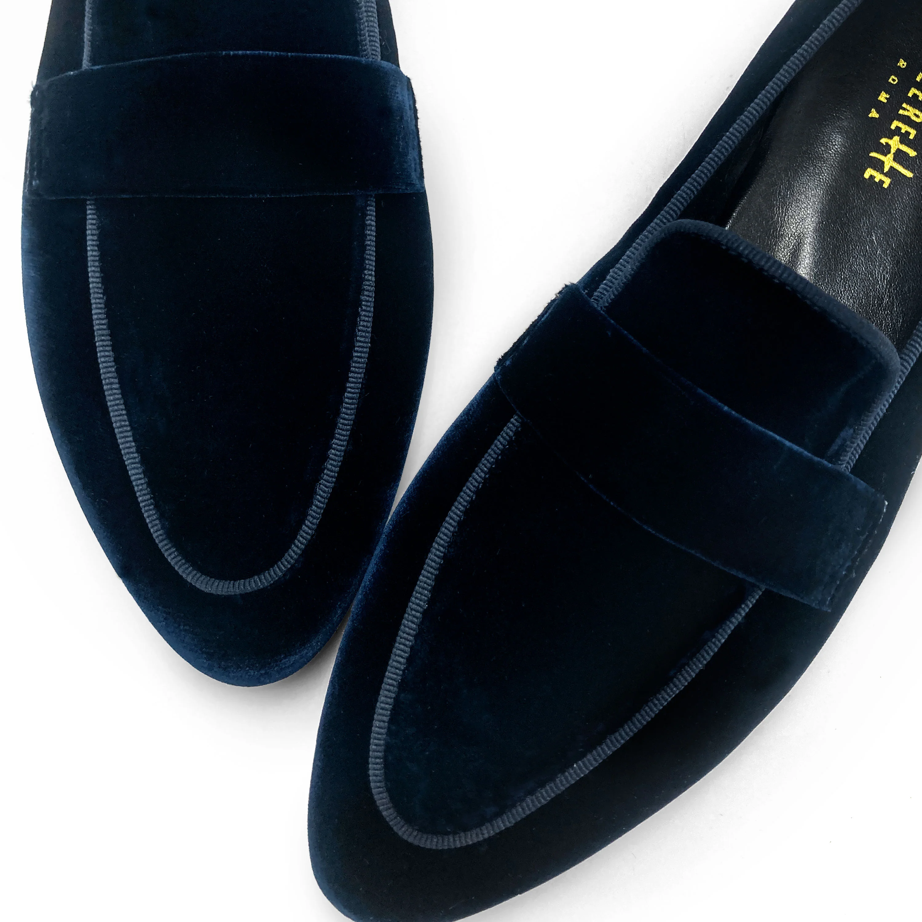 Women moccasins in blue velvet - Image 5