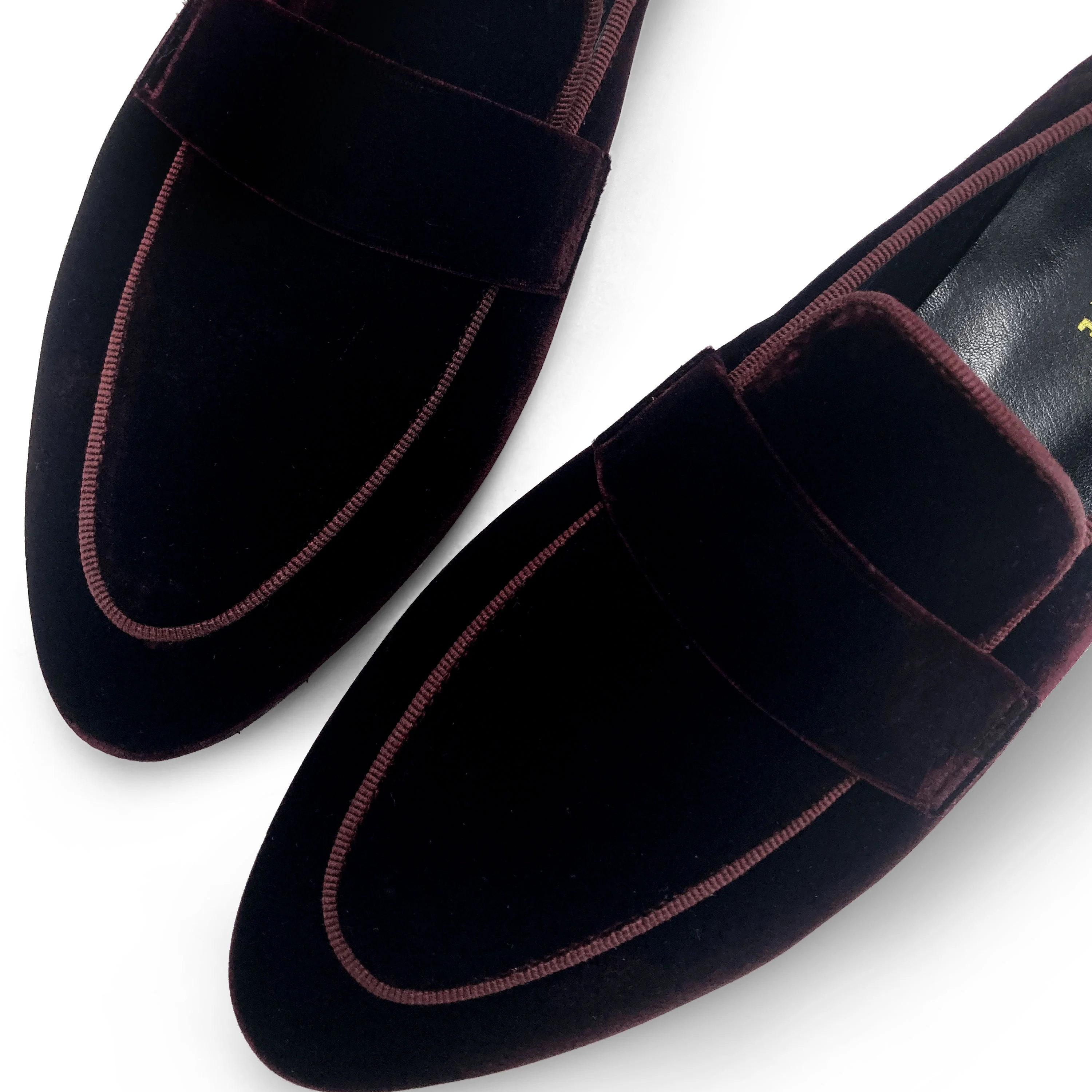 Women moccasins in burgundy velvet - Image 5