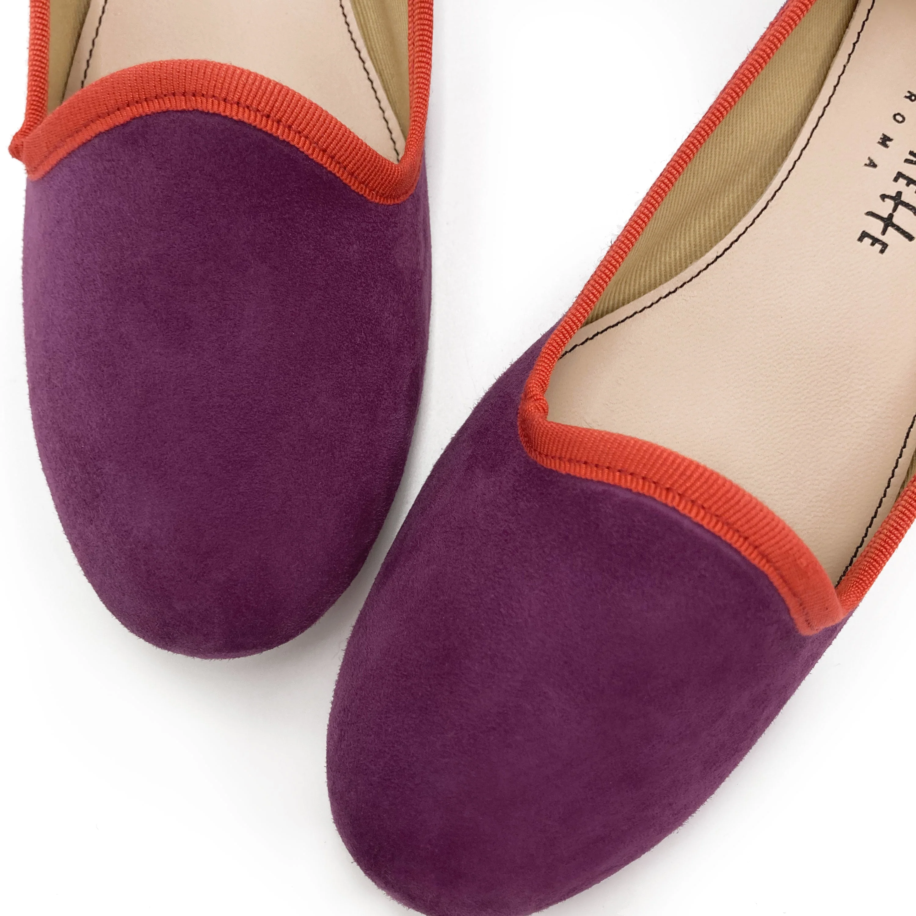 Women’s loafers in strawberry suede with orange details - Image 3