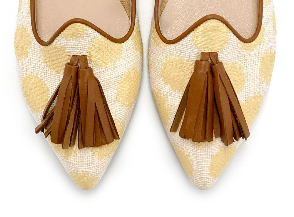 Women's summer raffia moccasins in beige with tassels - Image 5